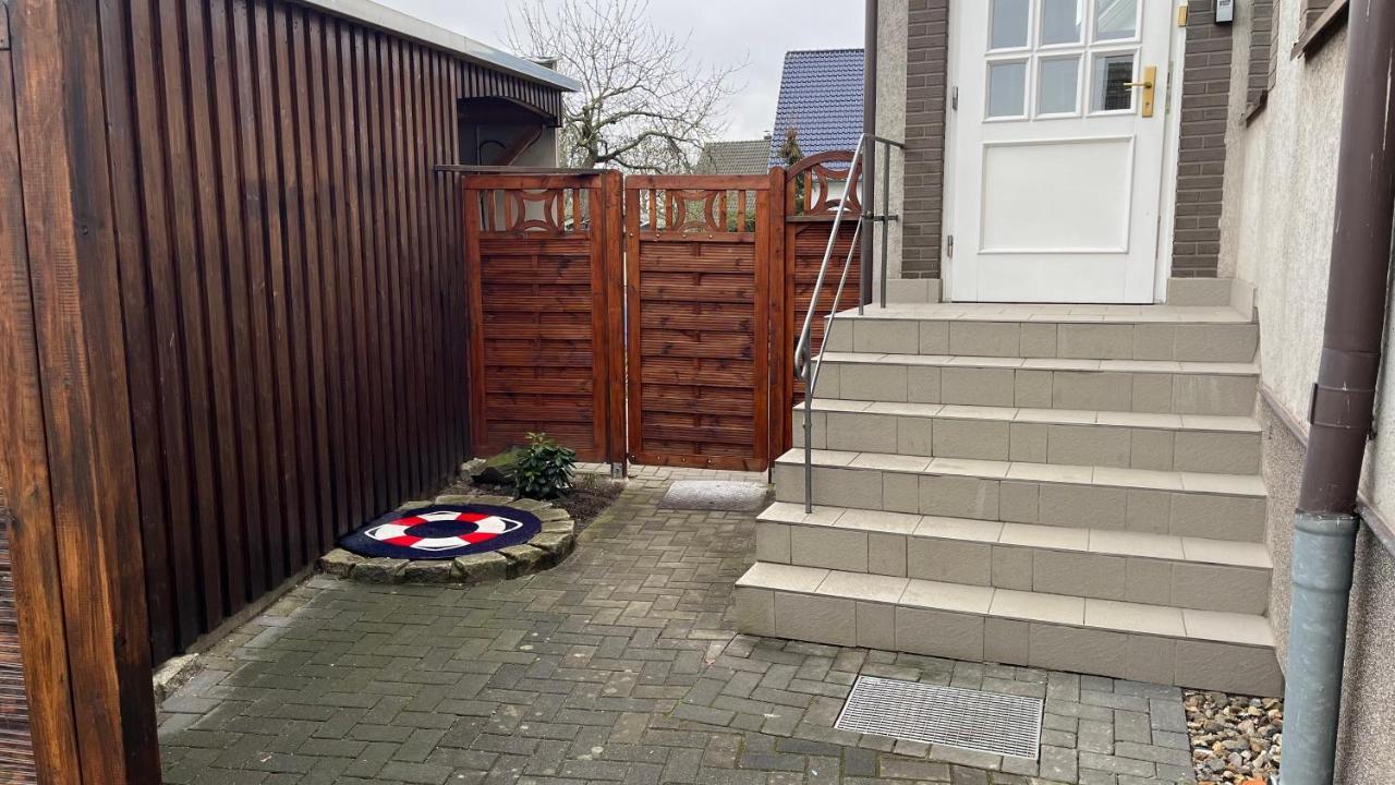 Ferienwohnung Mit Warnowblick Rostock Ngoại thất bức ảnh